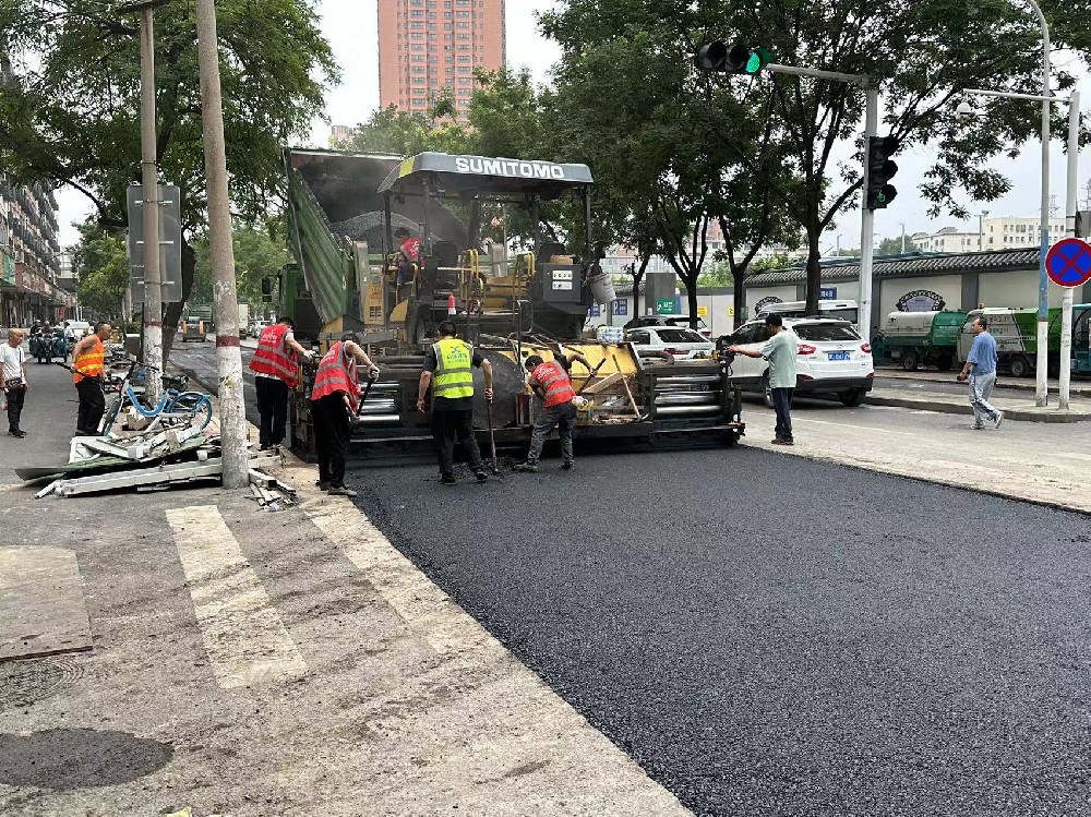 鄭州瀝青路面雙層攤鋪技術(shù)的概況